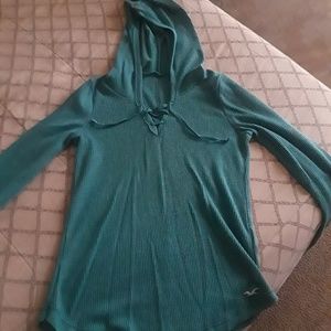 Long sleeve Hollister hooded shirt